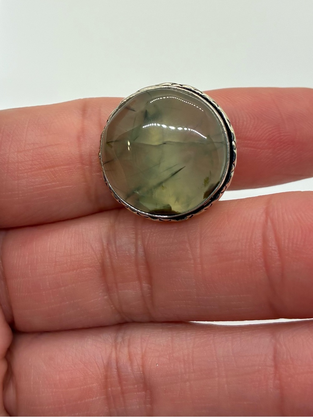 PREHNITE SILVER PLATED SIZE 6.75 RING